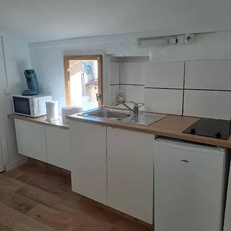 Budgetbnb 195b, Studette Porte D 'italie Popular Street דירה טולון